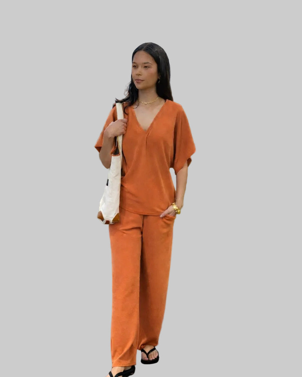 TheKno women’s coordinated travel outfit styled for a modern city look